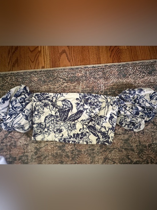 Abercrombie & Fitch Tops - Abercrombie & Fitch Navy and White Floral Sundress